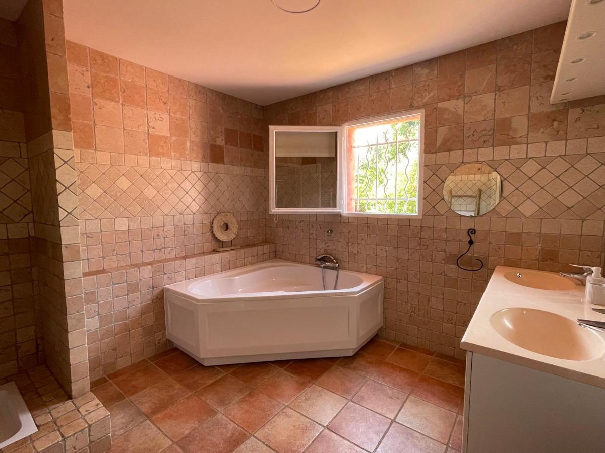 Fantastic Pool Villa 900M To The Beach; With Extravagant Big Garden Sainte-Maxime Buitenkant foto
